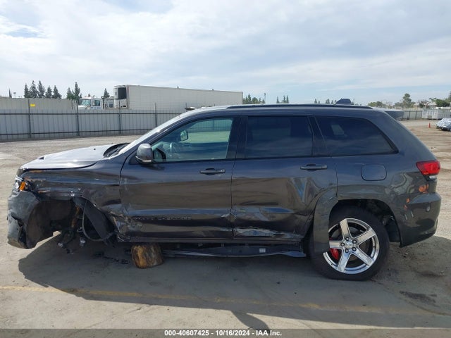 1C4RJFDJ2HC646743 Jeep Grand Cherokee Srt 4x4