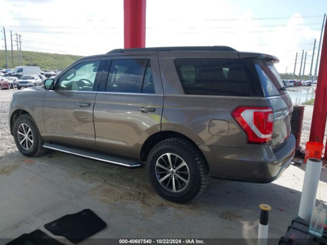 1FMJU1HT9JEA62459 Ford Expedition Xlt