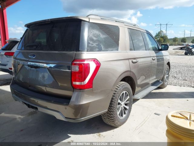 1FMJU1HT9JEA62459 Ford Expedition Xlt