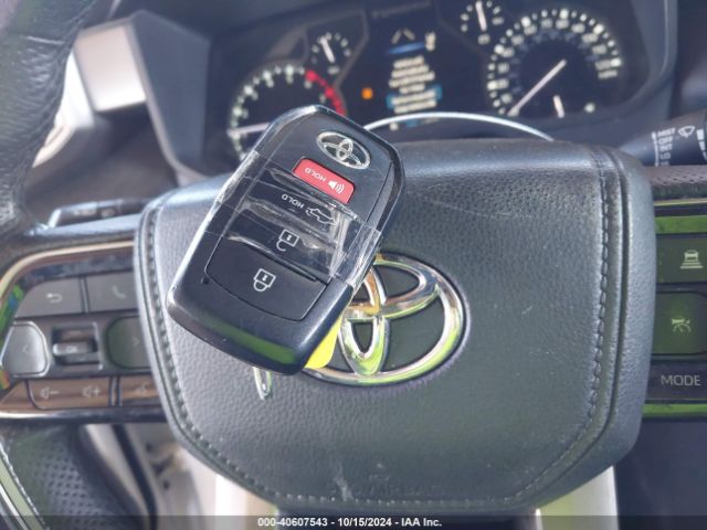 5TFLA5DB6NX008847 Toyota Tundra Sr5