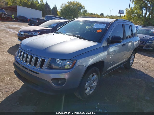 Jeep Compass Sport 2015 1C4NJCBA4FD335242 Image 2