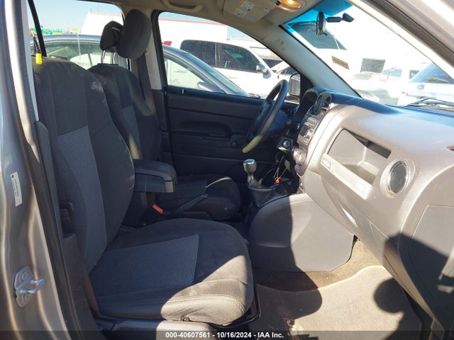 Jeep Compass Sport 2015 1C4NJCBA4FD335242 Image 5