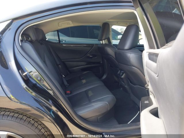 58ACA1C14NU017523 Lexus ES 300H