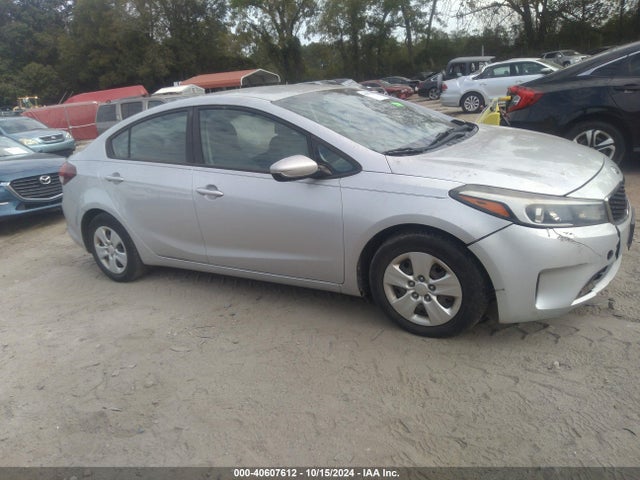 KIA FORTE LX 2017 3KPFK4A79HE048350 Image 13