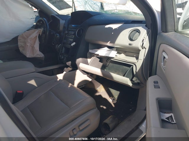 Honda Pilot Touring 2015 5FNYF3H95FB018509 Image 5