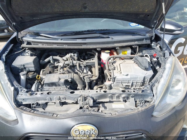 Toyota Prius C Two 2016 JTDKDTB30G1123002 Image 10