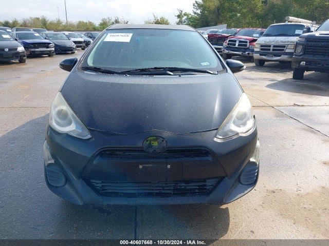 Toyota Prius C Two 2016 JTDKDTB30G1123002 Image 12