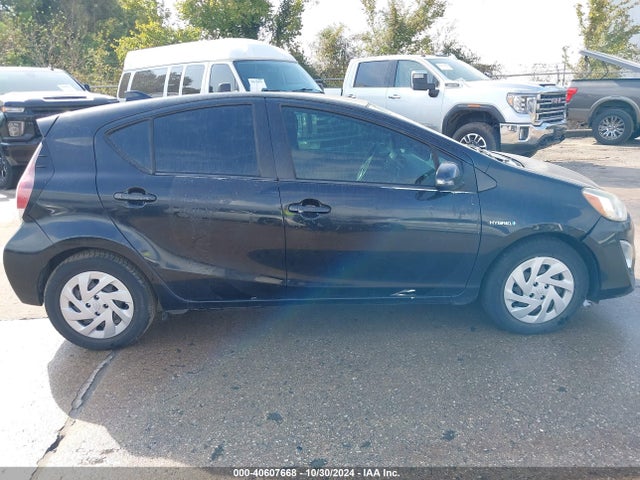 Toyota Prius C Two 2016 JTDKDTB30G1123002 Image 13