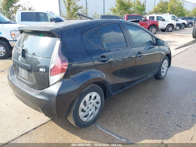JTDKDTB30G1123002 Toyota Prius C Two