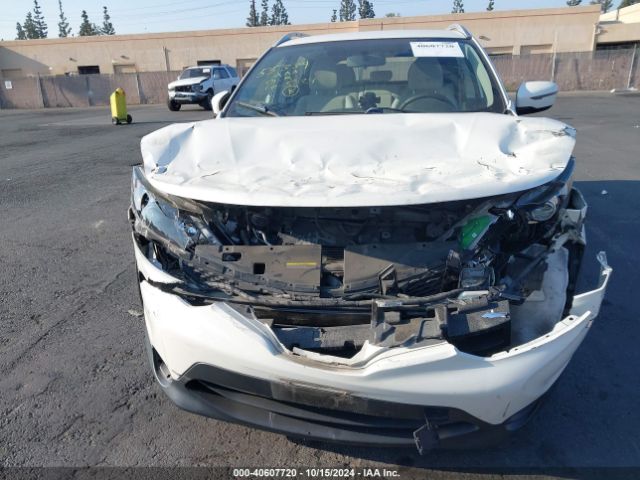 JN1BJ1CP0JW105515 Nissan Rogue Sport Sv