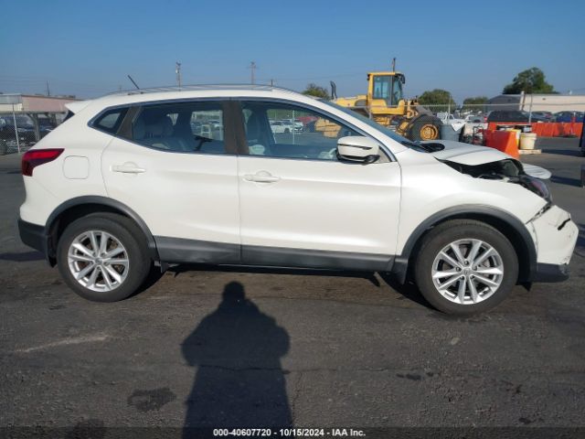 JN1BJ1CP0JW105515 Nissan Rogue Sport Sv