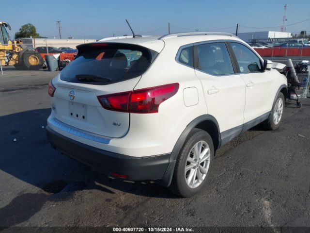 JN1BJ1CP0JW105515 Nissan Rogue Sport Sv