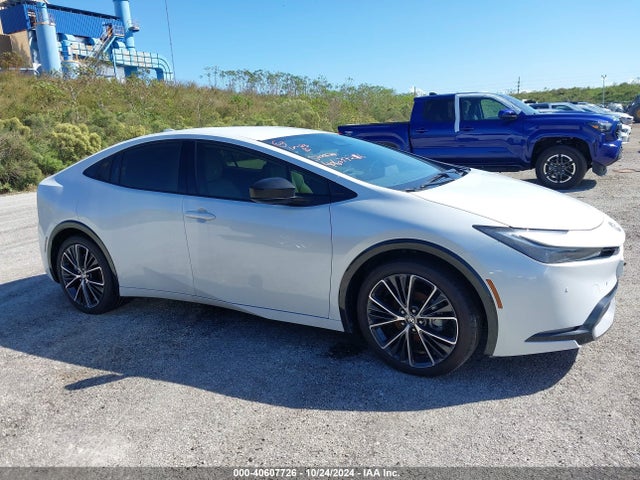 Toyota PRIUS XLE 2024 JTDACAAU3R3030639 Image 12