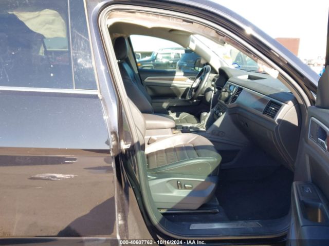 1V2NR2CA0JC503747 Volkswagen Atlas 3.6l V6 Sel Premium
