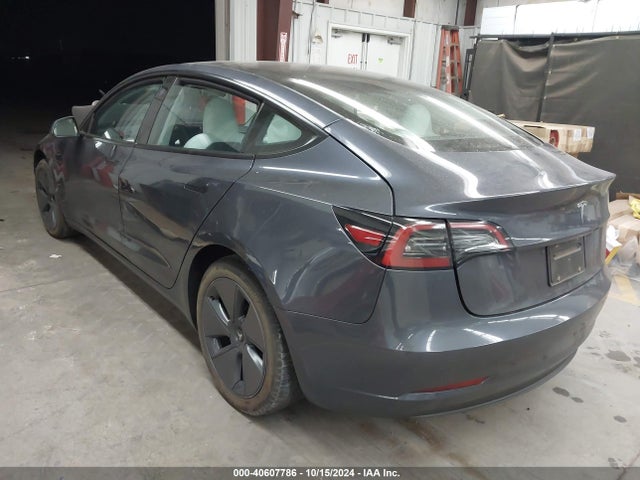 2023 TESLA MODEL 3 5YJ3E1EA8PF673295 Photo 2