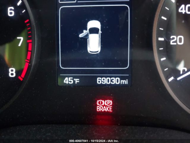 KM8J23A43HU403715 Hyundai TUCSON SE