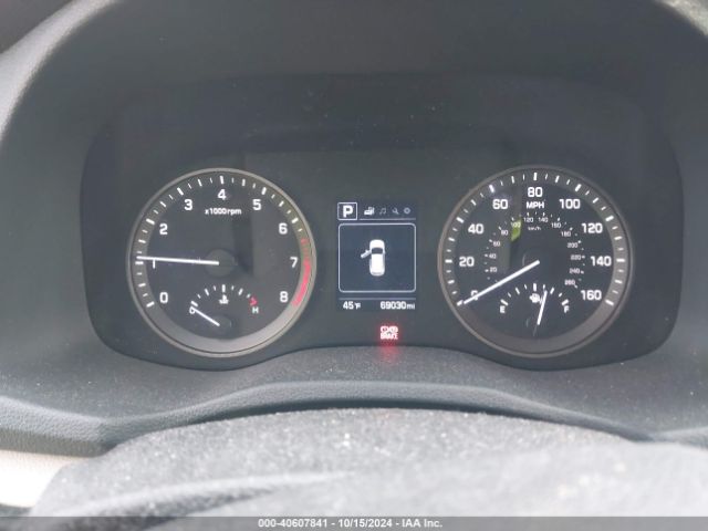 KM8J23A43HU403715 Hyundai TUCSON SE