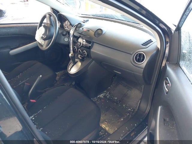 JM1DE1KZ3E0178884 Mazda Mazda2 Sport