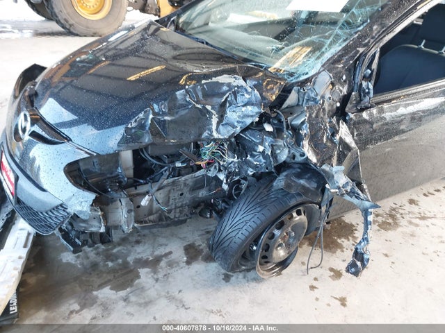 JM1DE1KZ3E0178884 Mazda Mazda2 Sport