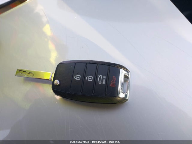 KIA Optima Lx 2019 5XXGT4L35KG364421 Image 11