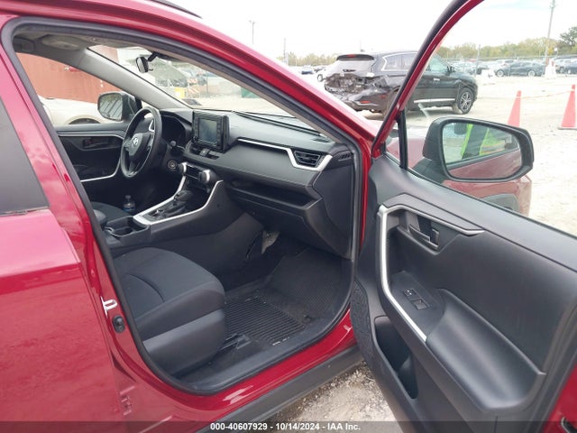 Toyota RAV4 LE 2020 2T3F1RFV9LC073724 Image 5