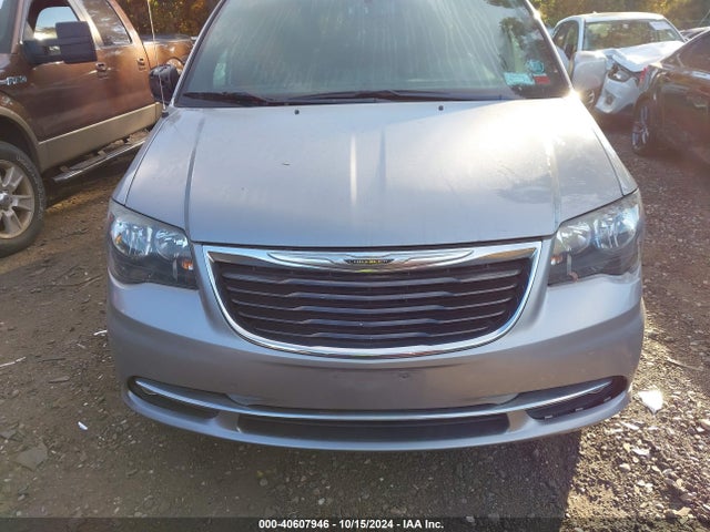 2C4RC1HG6FR602728 Chrysler Town & Country S