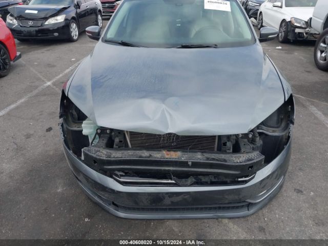 1VWCV7A33FC065963 Volkswagen Passat 2.0l Tdi Sel Premium