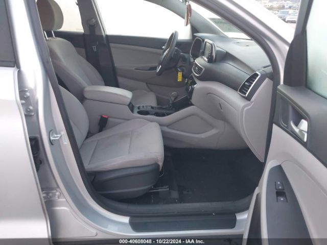 KM8J2CA47KU878453 Hyundai TUCSON SE
