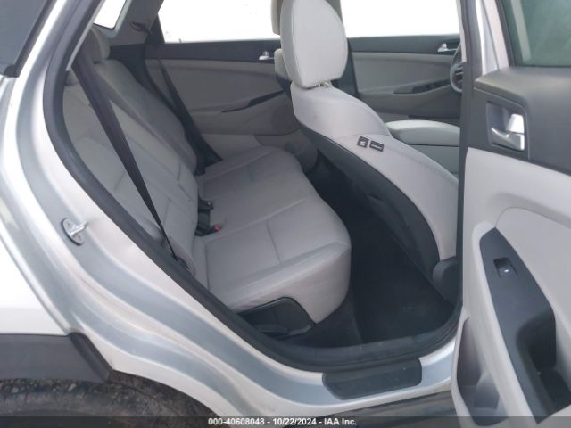 KM8J2CA47KU878453 Hyundai TUCSON SE
