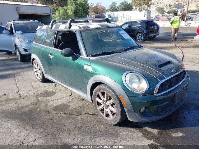 2011 MINI COOPER S CLUBMAN WMWZG3C56BTY35935 Photo 0