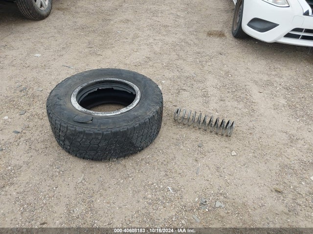 1C4HJXDG9JW234037 Jeep Wrangler Unlimited Sport S 4x4