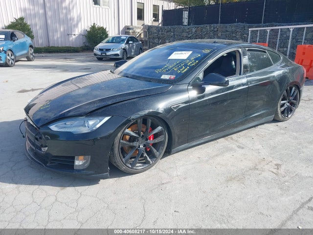 2013 TESLA MODEL S 5YJSA1DP8DFP17093 Photo 1