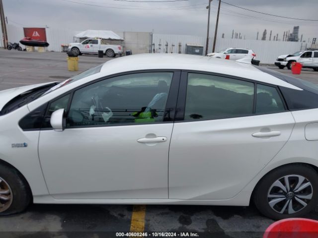 JTDKARFP7J3091153 Toyota Prius Prime Premium