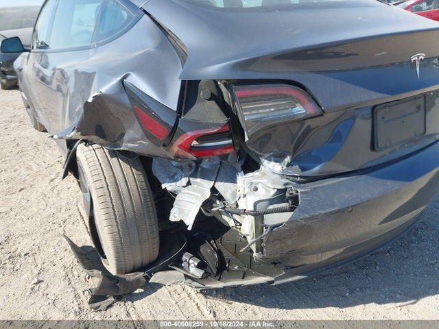 2022 TESLA MODEL 3 5YJ3E1EB0NF338344 Photo 5