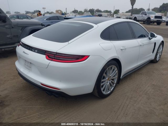WP0AA2A72JL105065 Porsche PANAMERA 4