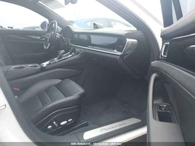 WP0AA2A72JL105065 Porsche PANAMERA 4