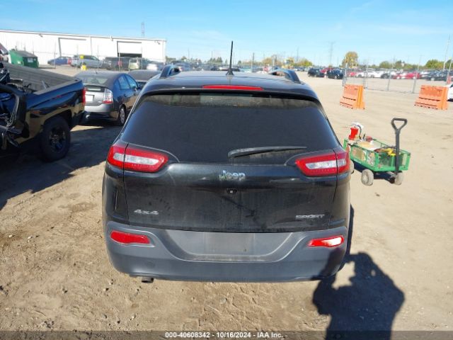 1C4PJMAB0GW220894 Jeep Cherokee Sport