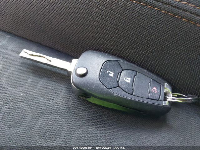 KL7CJKSB8LB061123 Chevrolet Trax Fwd Ls
