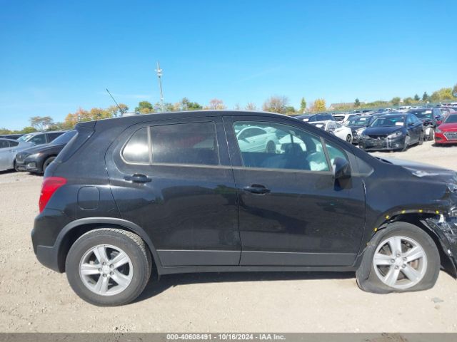 KL7CJKSB8LB061123 Chevrolet Trax Fwd Ls