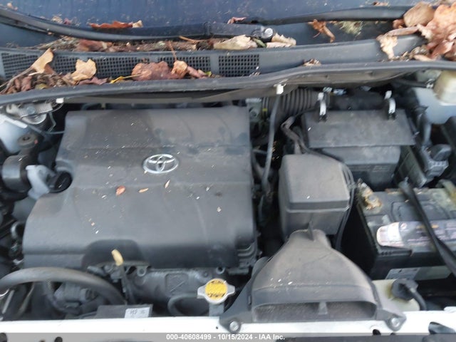 5TDXK3DC6GS718898 Toyota SIENNA SE