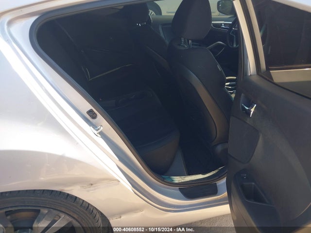 Hyundai Veloster Value Edition 2017 KMHTC6AD1HU318895 Image 8