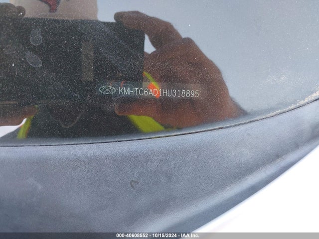 Hyundai Veloster Value Edition 2017 KMHTC6AD1HU318895 Image 9