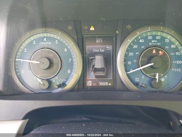 5TDYZ3DC4HS832531 Toyota Sienna Xle 8 Passenger