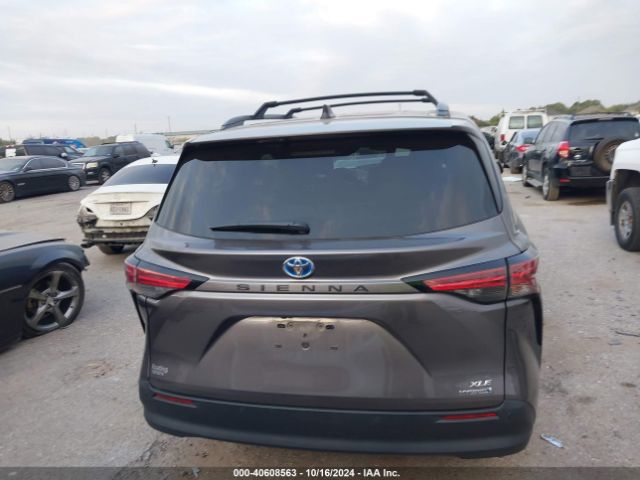 5TDYRKEC3NS132665 Toyota SIENNA XLE