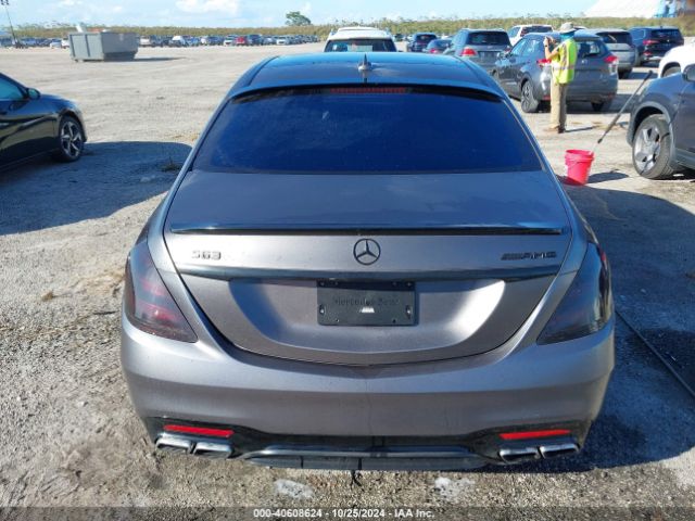 WDDUG8JB2JA421523 Mercedes-Benz Amg S 63 4matic