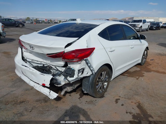 5NPD84LF1JH231527 Hyundai ELANTRA SEL