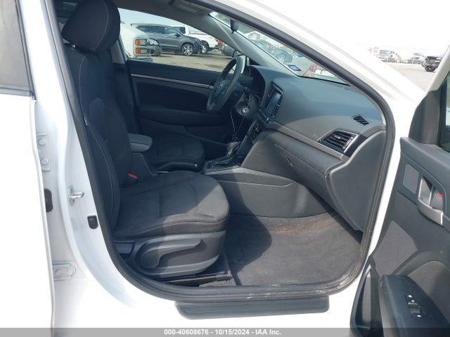 5NPD84LF1JH231527 Hyundai ELANTRA SEL