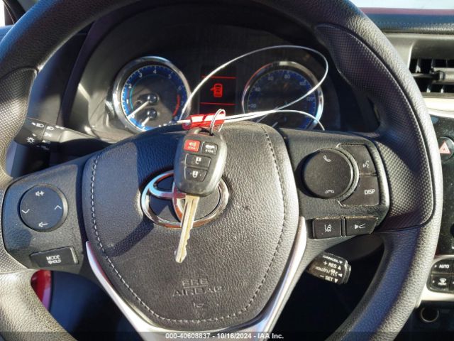 2T1BURHE8JC059869 Toyota COROLLA LE