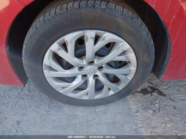 2T1BURHE8JC059869 Toyota COROLLA LE