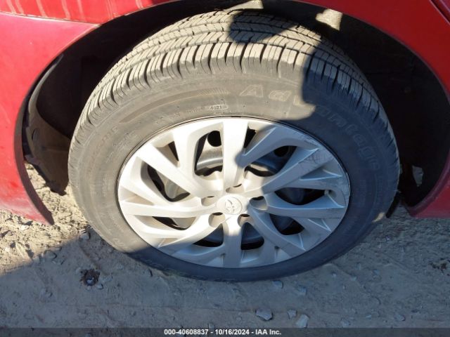 2T1BURHE8JC059869 Toyota COROLLA LE